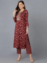 Women Silk Blend Embroidered Floral Printed-PKSKD1744